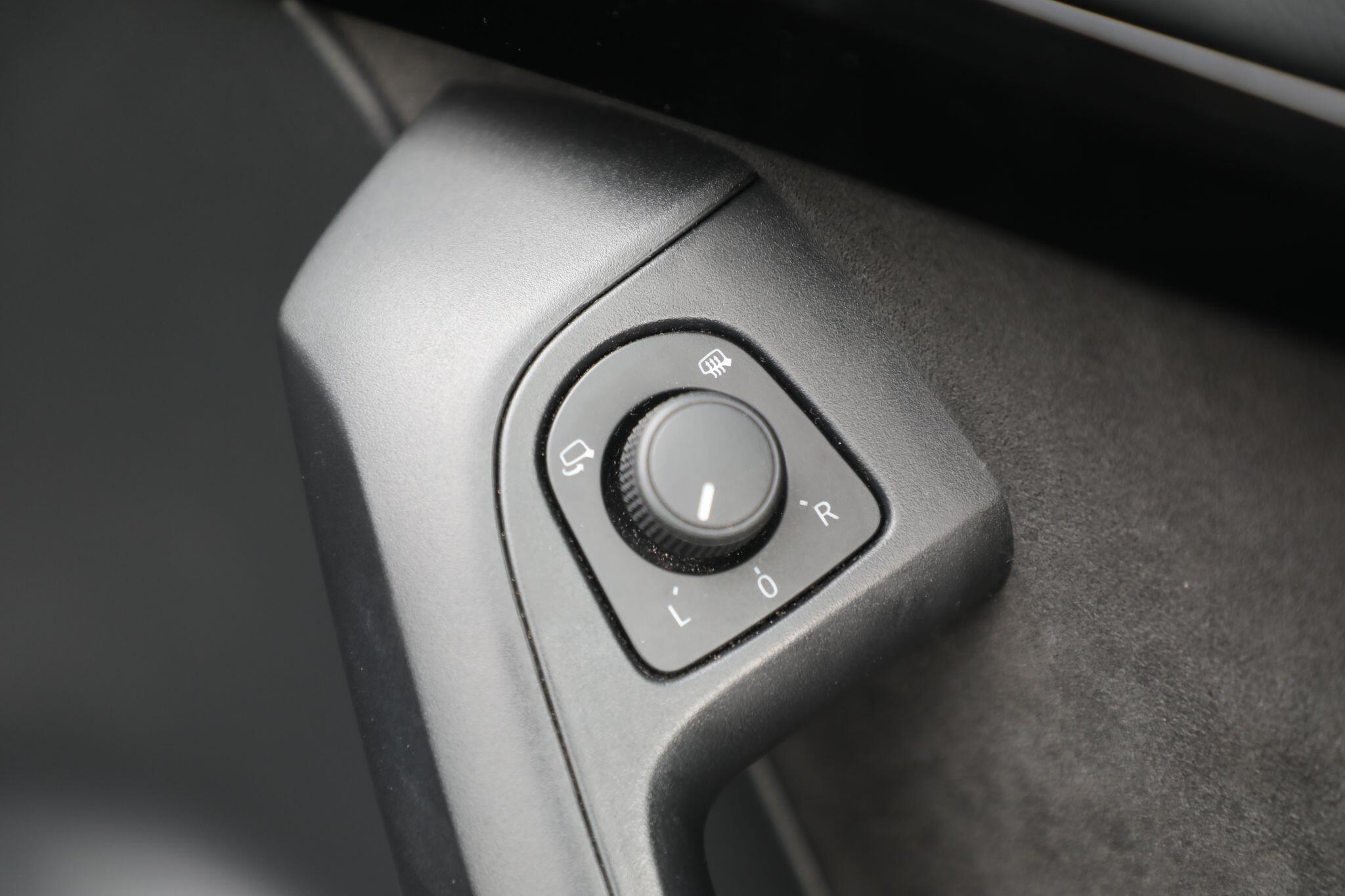 Large vehicle image